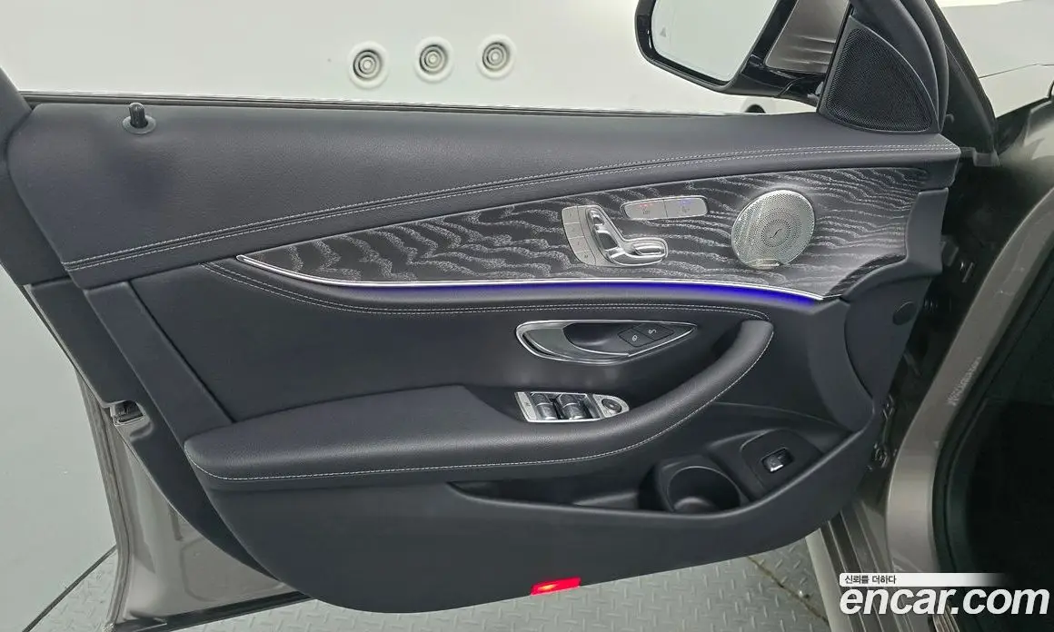 Mercedes-Benz E-Class 2022 2.0 автомат (гидро), фото 14 Mercedes-Benz E-Class 2022 2.0 автомат (гидро), фото 14
