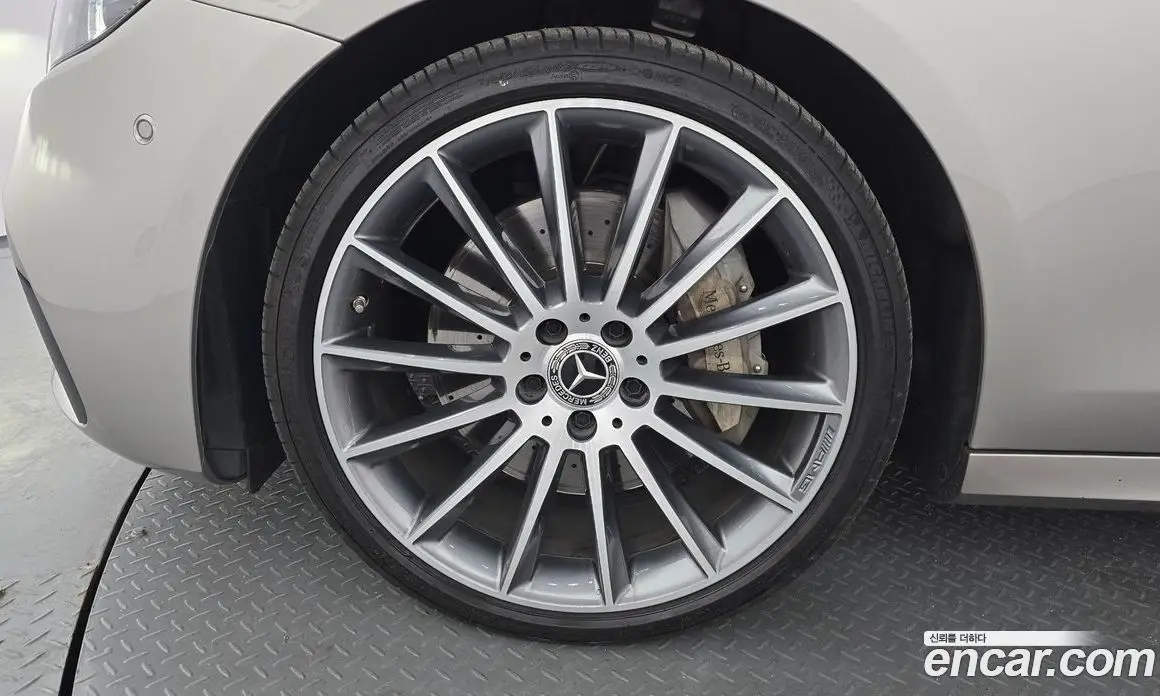 Mercedes-Benz E-Class 2022 2.0 автомат (гидро), фото 5 Mercedes-Benz E-Class 2022 2.0 автомат (гидро), фото 5