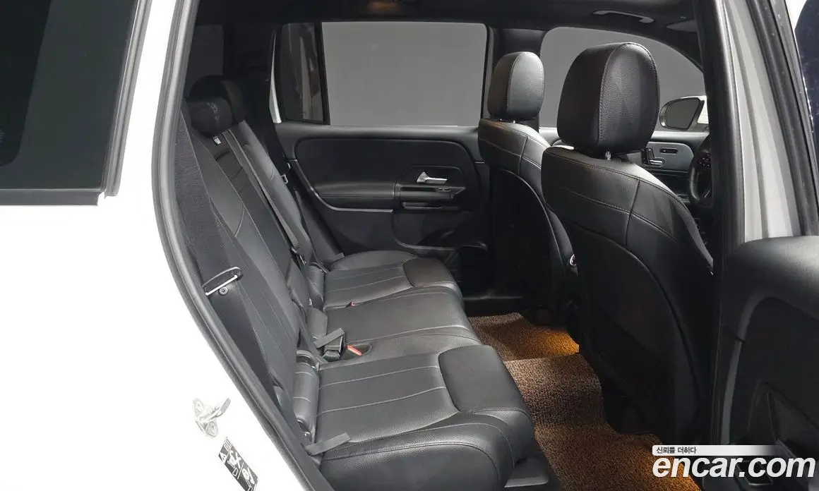 Mercedes-Benz GLB-Class 2021 1.9 автомат (гидро), фото 12 Mercedes-Benz GLB-Class 2021 1.9 автомат (гидро), фото 12