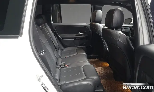 Mercedes-Benz GLB-Class 2021 1.9 автомат (гидро), миниатюра 12