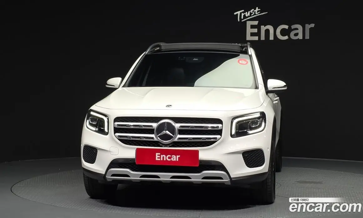 Mercedes-Benz GLB-Class 2021 1.9 автомат (гидро), фото 3 Mercedes-Benz GLB-Class 2021 1.9 автомат (гидро), фото 3