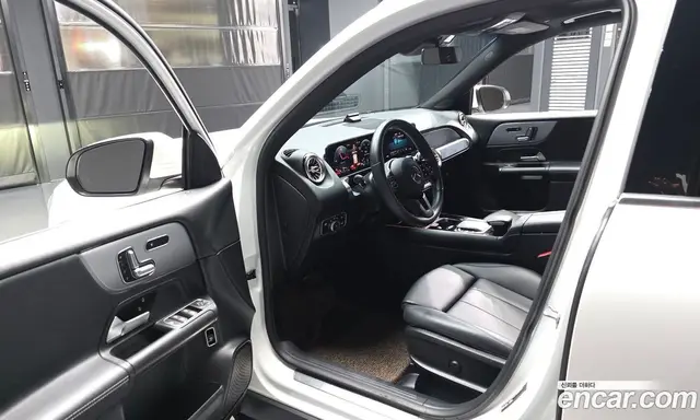 Mercedes-Benz GLB-Class 2021 1.9 автомат (гидро), миниатюра 10 Mercedes-Benz GLB-Class 2021 1.9 автомат (гидро), миниатюра 10