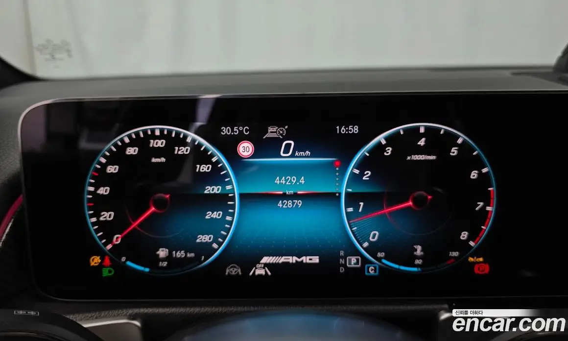 Mercedes-Benz GLB-Class 2022 2.0 автомат (гидро), фото 11 Mercedes-Benz GLB-Class 2022 2.0 автомат (гидро), фото 11