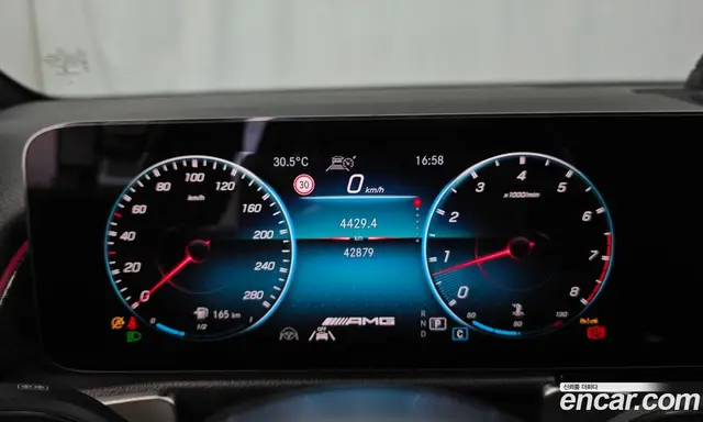 Mercedes-Benz GLB-Class 2022 2.0 автомат (гидро), миниатюра 11 Mercedes-Benz GLB-Class 2022 2.0 автомат (гидро), миниатюра 11