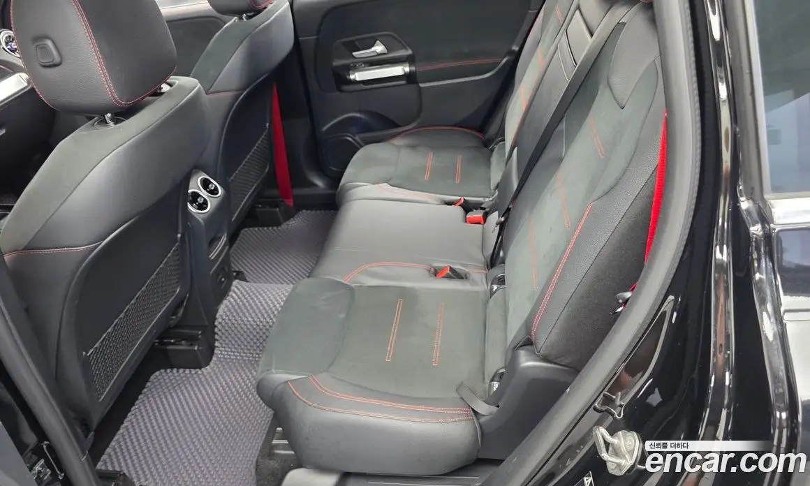 Mercedes-Benz GLB-Class 2022 2.0 автомат (гидро), фото 16 Mercedes-Benz GLB-Class 2022 2.0 автомат (гидро), фото 16