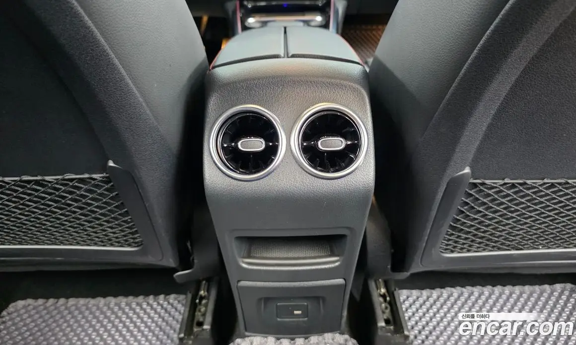 Mercedes-Benz GLB-Class 2022 2.0 автомат (гидро), фото 31 Mercedes-Benz GLB-Class 2022 2.0 автомат (гидро), фото 31