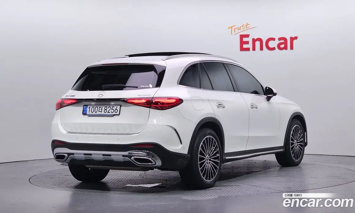 Mercedes-Benz GLC-Class 2024 2.0 автомат (гидро), фото 2 Mercedes-Benz GLC-Class 2024 2.0 автомат (гидро), фото 2
