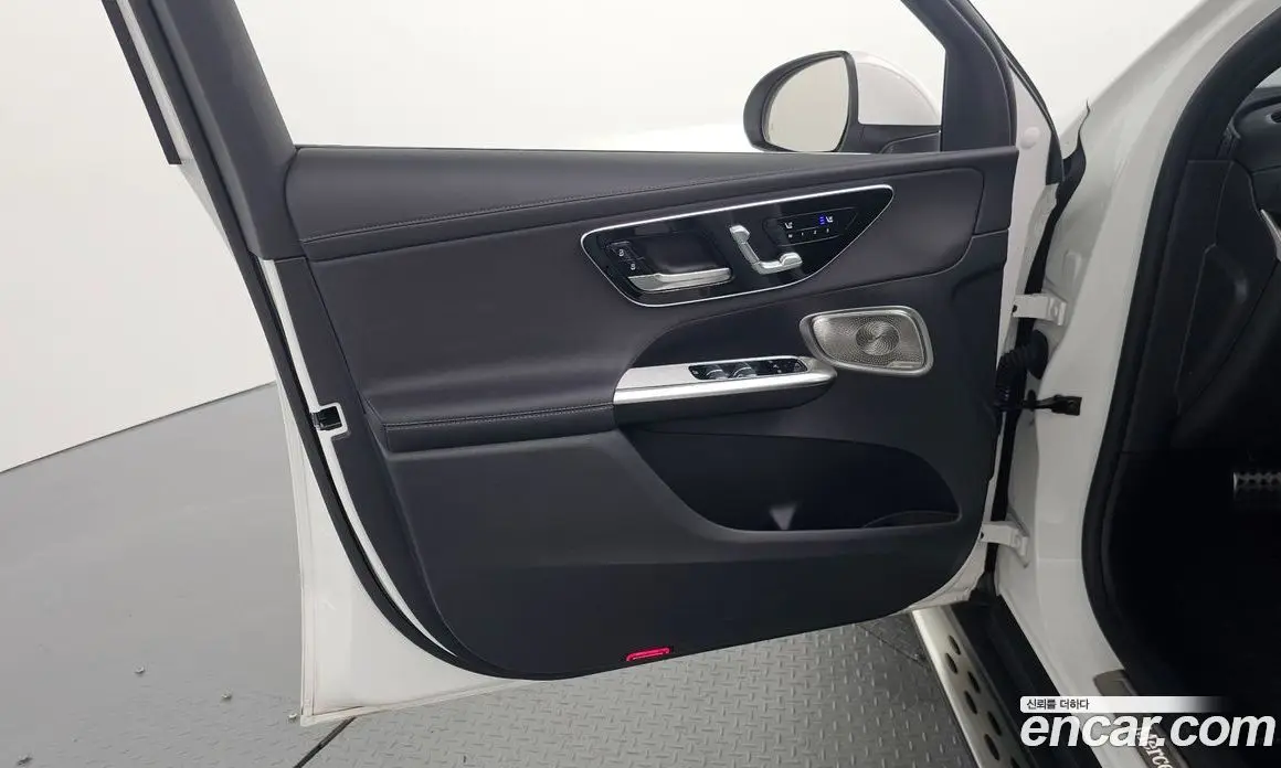 Mercedes-Benz GLC-Class 2024 2.0 автомат (гидро), фото 14 Mercedes-Benz GLC-Class 2024 2.0 автомат (гидро), фото 14