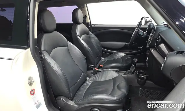 Mini Cooper 2010 1.6 автомат (гидро), миниатюра 11