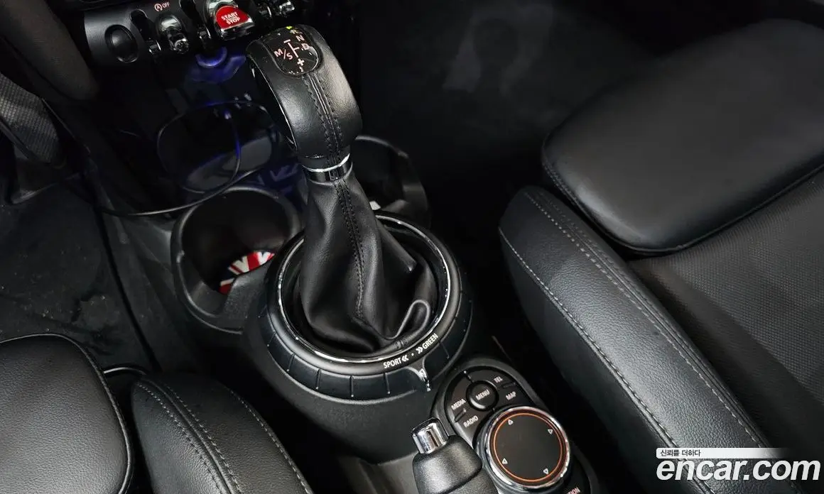 Mini Cooper 2016 2.0 автомат (гидро), фото 9 Mini Cooper 2016 2.0 автомат (гидро), фото 9