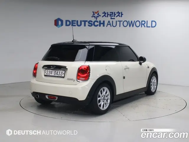 Mini Cooper 2016 1.5 автомат (гидро), миниатюра 2