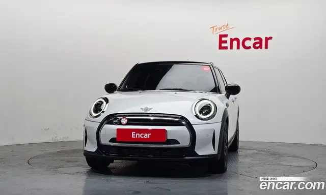 Mini Cooper 2024 1.5 автомат (гидро), миниатюра 3 Mini Cooper 2024 1.5 автомат (гидро), миниатюра 3