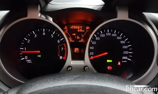 Nissan Juke 2015 1.6 автомат (гидро), миниатюра 8 Nissan Juke 2015 1.6 автомат (гидро), миниатюра 8
