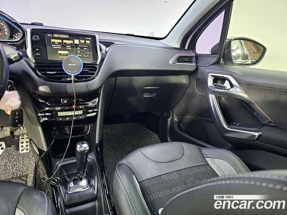 Peugeot 2008 2017 1.6 автомат (гидро), фото 14 Peugeot 2008 2017 1.6 автомат (гидро), фото 14