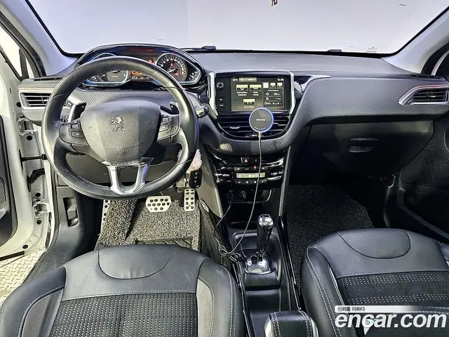 Peugeot 2008 2017 1.6 автомат (гидро), миниатюра 5 Peugeot 2008 2017 1.6 автомат (гидро), миниатюра 5