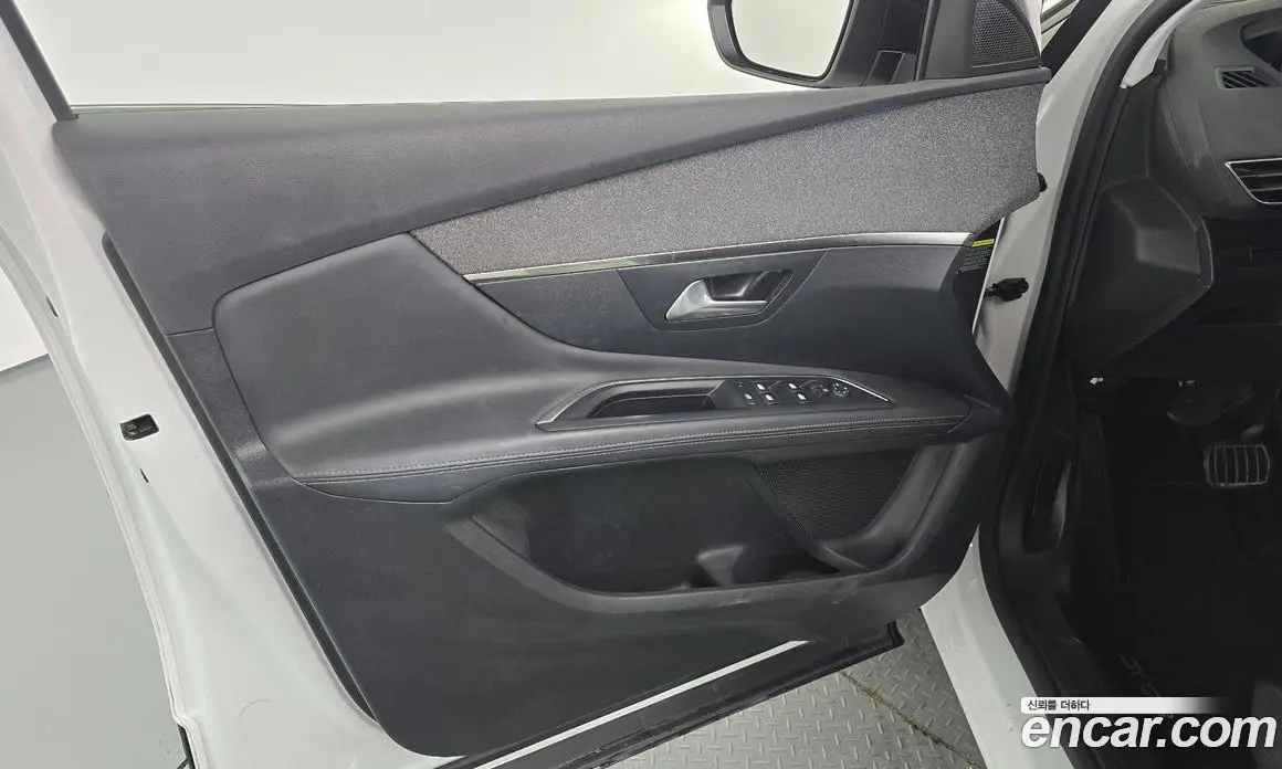 Peugeot 3008 2021 1.5 автомат (гидро), фото 14 Peugeot 3008 2021 1.5 автомат (гидро), фото 14
