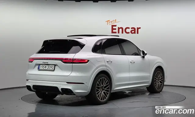 Porsche Cayenne 2022 3.0 автомат (гидро), миниатюра 2 Porsche Cayenne 2022 3.0 автомат (гидро), миниатюра 2
