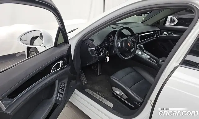 Porsche Panamera 2013 3.6 автомат (гидро), миниатюра 10 Porsche Panamera 2013 3.6 автомат (гидро), миниатюра 10