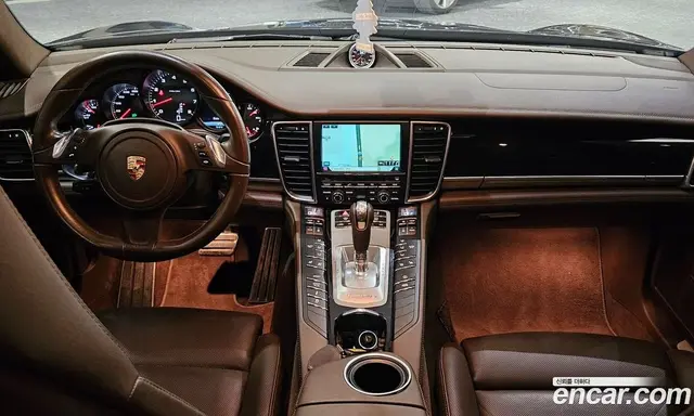 Porsche Panamera 2015 3.6 автомат (гидро), миниатюра 7 Porsche Panamera 2015 3.6 автомат (гидро), миниатюра 7