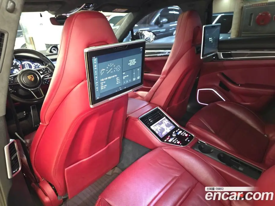 Porsche Panamera 2018 4.0 автомат (гидро), фото 17 Porsche Panamera 2018 4.0 автомат (гидро), фото 17