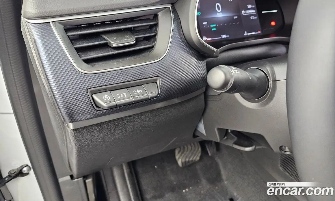 Renault (Samsung) Arkana 2025 1.6 автомат (гидро), фото 24 Renault (Samsung) Arkana 2025 1.6 автомат (гидро), фото 24
