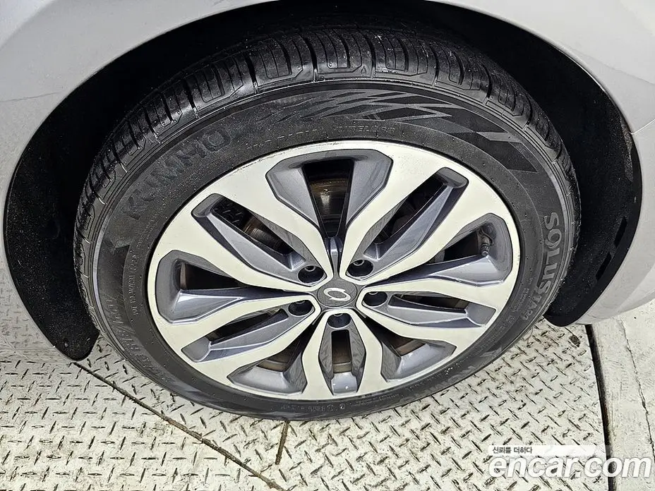 Renault (Samsung) SM6 2016 1.6 автомат (гидро), фото 5 Renault (Samsung) SM6 2016 1.6 автомат (гидро), фото 5