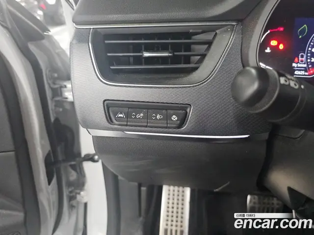 Renault (Samsung) XM3 2021 1.6 автомат (гидро), миниатюра 11 Renault (Samsung) XM3 2021 1.6 автомат (гидро), миниатюра 11