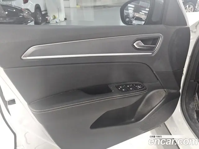 Renault (Samsung) XM3 2021 1.6 автомат (гидро), миниатюра 10 Renault (Samsung) XM3 2021 1.6 автомат (гидро), миниатюра 10