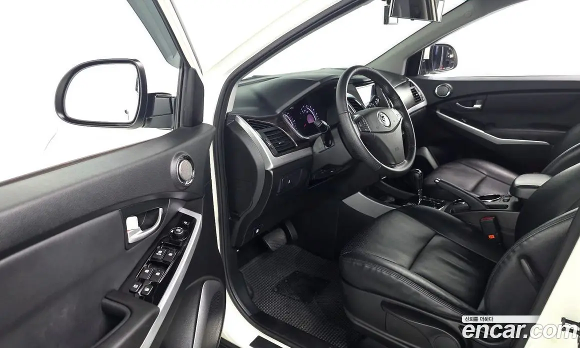 SsangYong Korando 2014 2.0 автомат (гидро), фото 13 SsangYong Korando 2014 2.0 автомат (гидро), фото 13