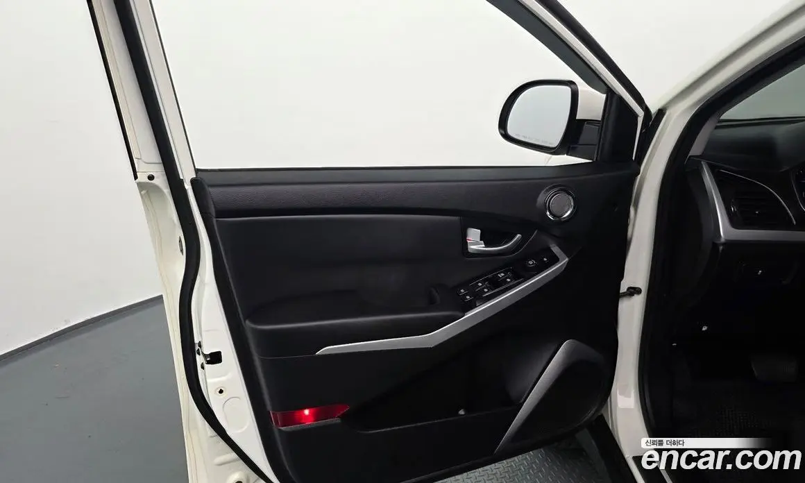 SsangYong Korando 2014 2.0 автомат (гидро), фото 14 SsangYong Korando 2014 2.0 автомат (гидро), фото 14