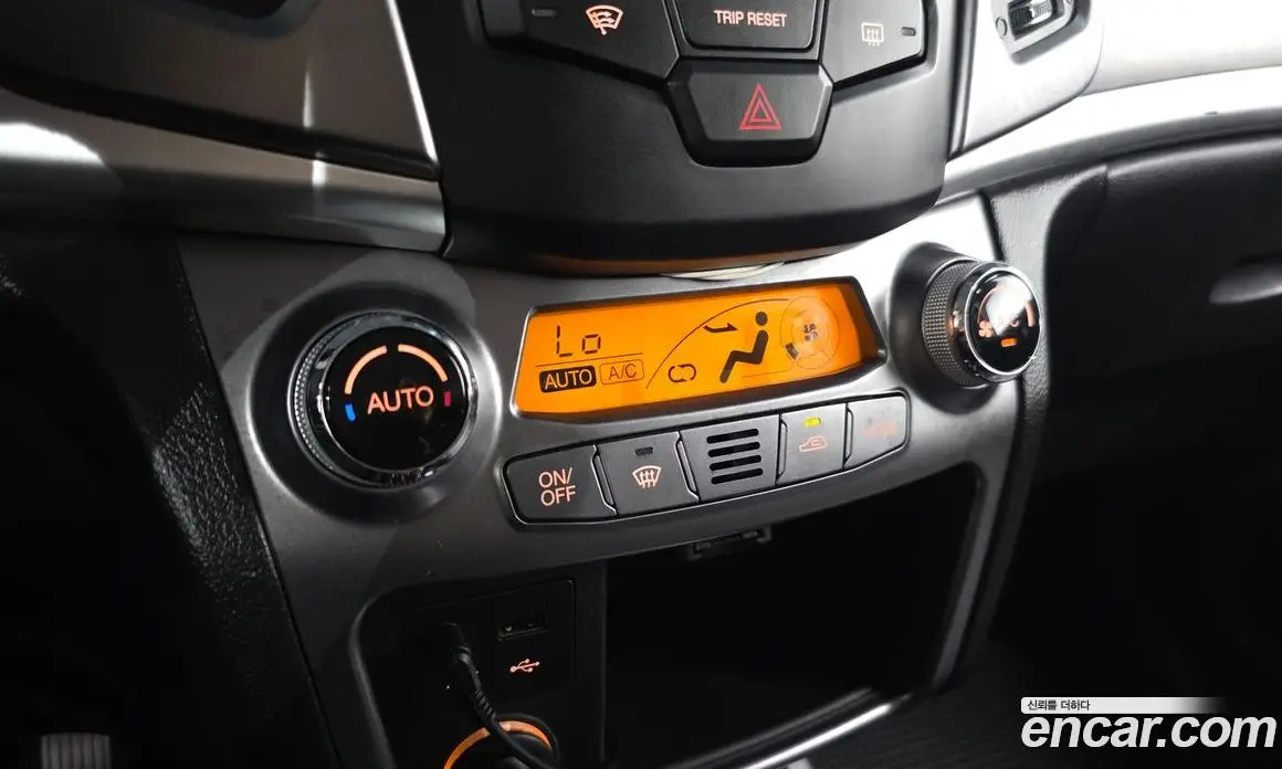 SsangYong Korando 2014 2.0 автомат (гидро), фото 22 SsangYong Korando 2014 2.0 автомат (гидро), фото 22