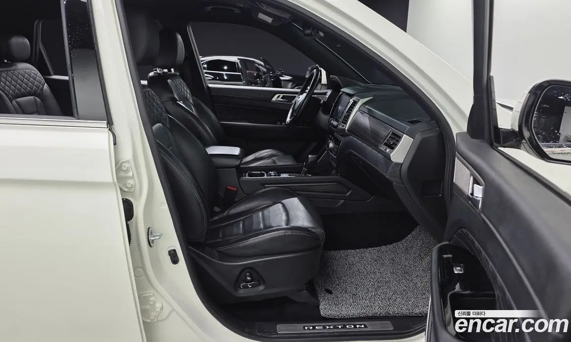 SsangYong Rexton 2017 2.2 автомат (гидро), фото 11 SsangYong Rexton 2017 2.2 автомат (гидро), фото 11
