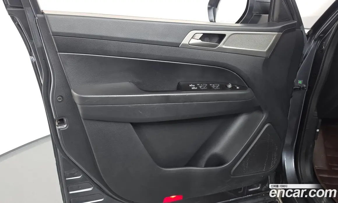 SsangYong Rexton 2018 2.2 автомат (гидро), фото 14 SsangYong Rexton 2018 2.2 автомат (гидро), фото 14