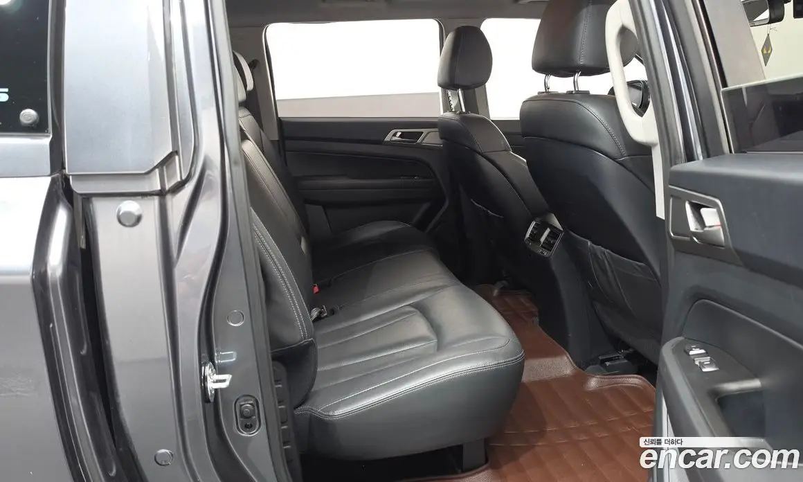 SsangYong Rexton 2018 2.2 автомат (гидро), фото 17 SsangYong Rexton 2018 2.2 автомат (гидро), фото 17