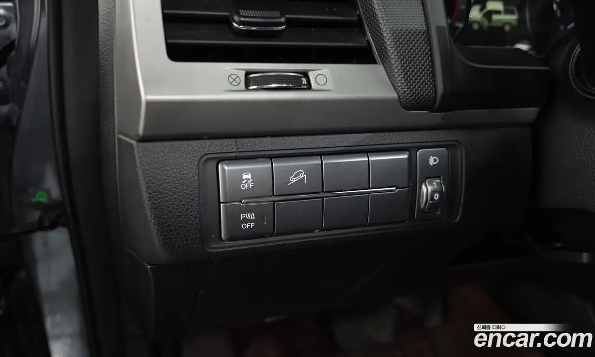 SsangYong Rexton 2018 2.2 автомат (гидро), фото 27 SsangYong Rexton 2018 2.2 автомат (гидро), фото 27
