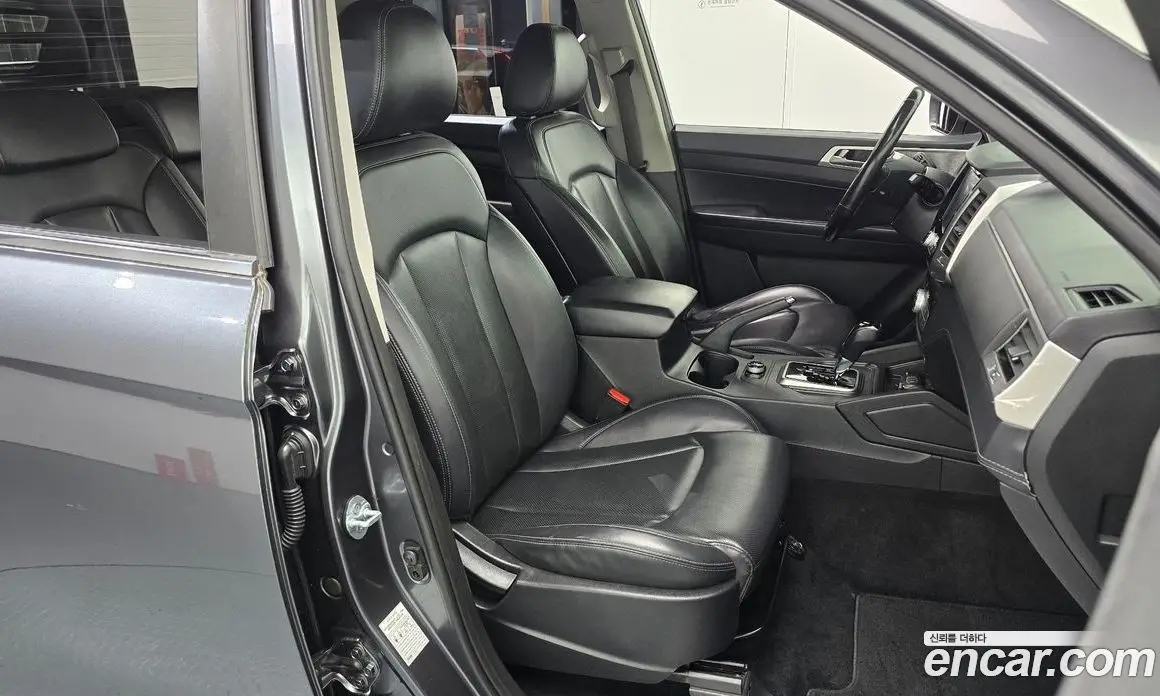 SsangYong Rexton 2018 2.2 автомат (гидро), фото 16 SsangYong Rexton 2018 2.2 автомат (гидро), фото 16