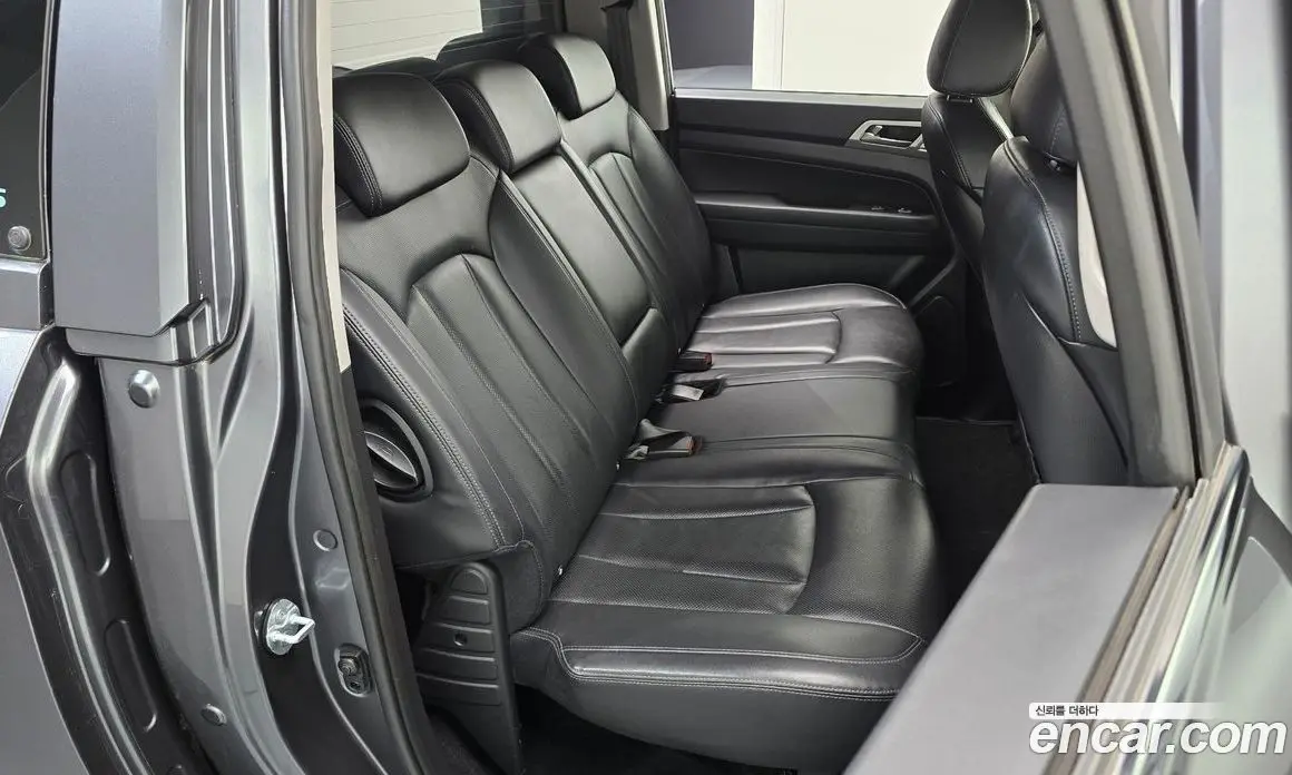 SsangYong Rexton 2018 2.2 автомат (гидро), фото 17 SsangYong Rexton 2018 2.2 автомат (гидро), фото 17