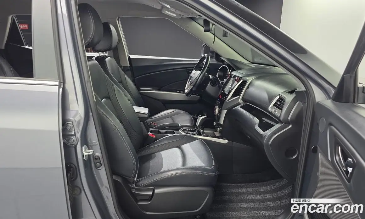 SsangYong TIBOLI 2015 1.6 автомат (гидро), фото 11