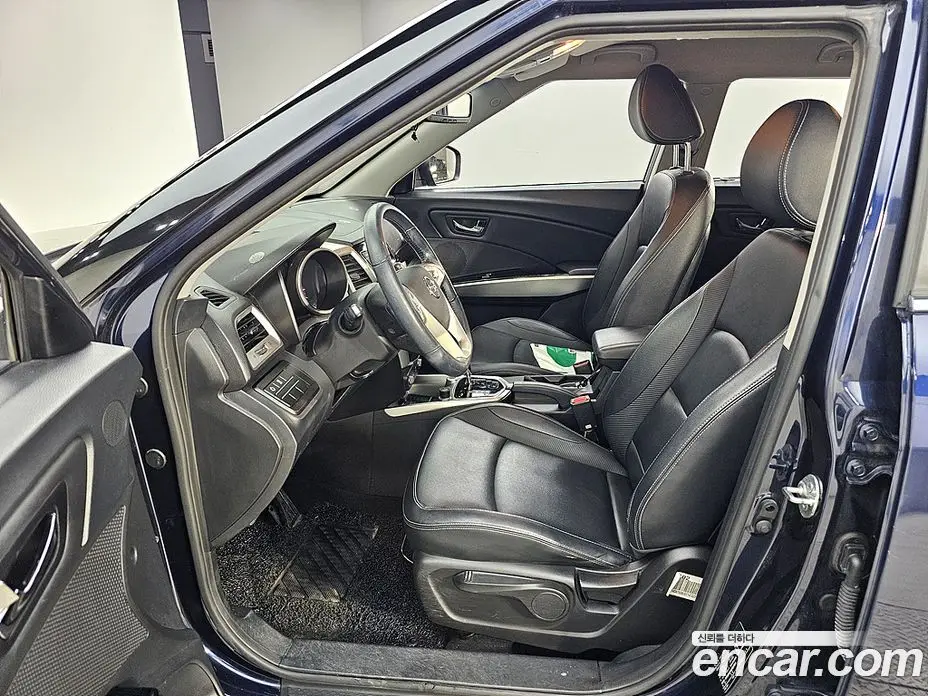 SsangYong TIBOLI 2015 1.6 автомат (гидро), фото 8 SsangYong TIBOLI 2015 1.6 автомат (гидро), фото 8