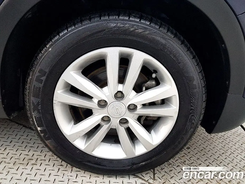 SsangYong TIBOLI 2016 1.6 автомат (гидро), фото 5 SsangYong TIBOLI 2016 1.6 автомат (гидро), фото 5