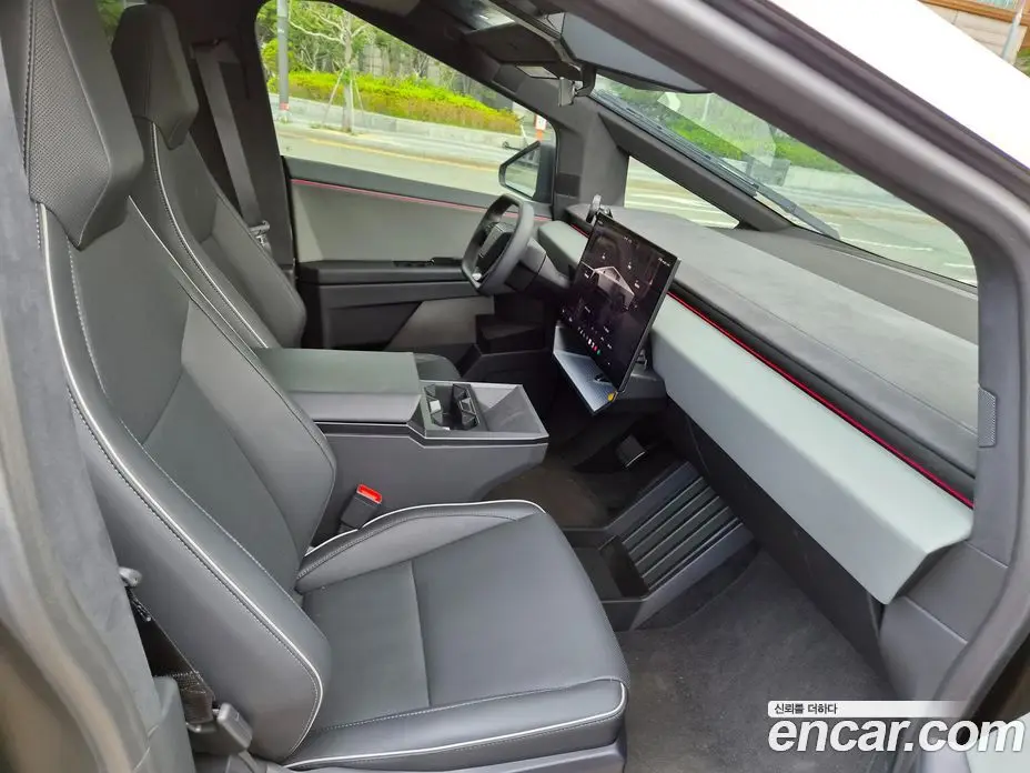 Tesla Cybertruck 2025 0.2 автомат (гидро), фото 8
