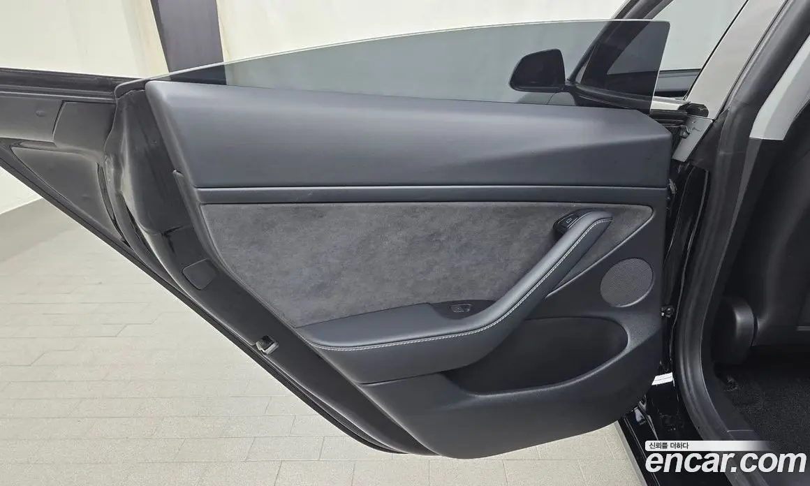 Tesla Model 3 2021 0.2 автомат (гидро), фото 14 Tesla Model 3 2021 0.2 автомат (гидро), фото 14