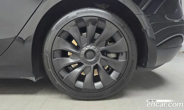 Tesla Model 3 2021 0.2 автомат (гидро), миниатюра 6 Tesla Model 3 2021 0.2 автомат (гидро), миниатюра 6
