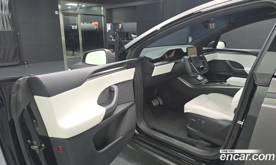 Tesla Model X 2023 0.3 автомат (гидро), фото 13 Tesla Model X 2023 0.3 автомат (гидро), фото 13