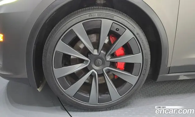 Tesla Model X 2023 0.3 автомат (гидро), миниатюра 5 Tesla Model X 2023 0.3 автомат (гидро), миниатюра 5