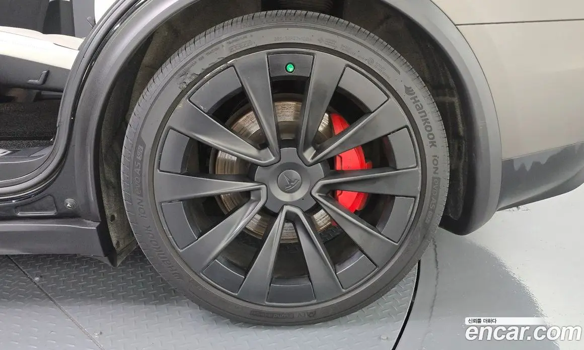Tesla Model X 2023 0.3 автомат (гидро), фото 7 Tesla Model X 2023 0.3 автомат (гидро), фото 7
