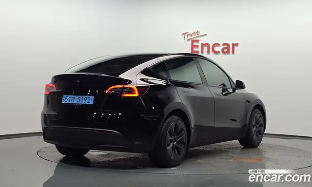 Tesla Model Y 2024 0.2 автомат (гидро), миниатюра 1 Tesla Model Y 2024 0.2 автомат (гидро), миниатюра 1