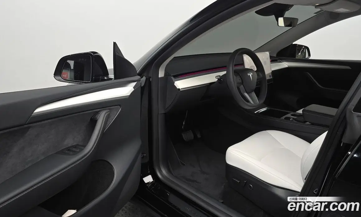 Tesla Model Y 2024 0.2 автомат (гидро), фото 12 Tesla Model Y 2024 0.2 автомат (гидро), фото 12
