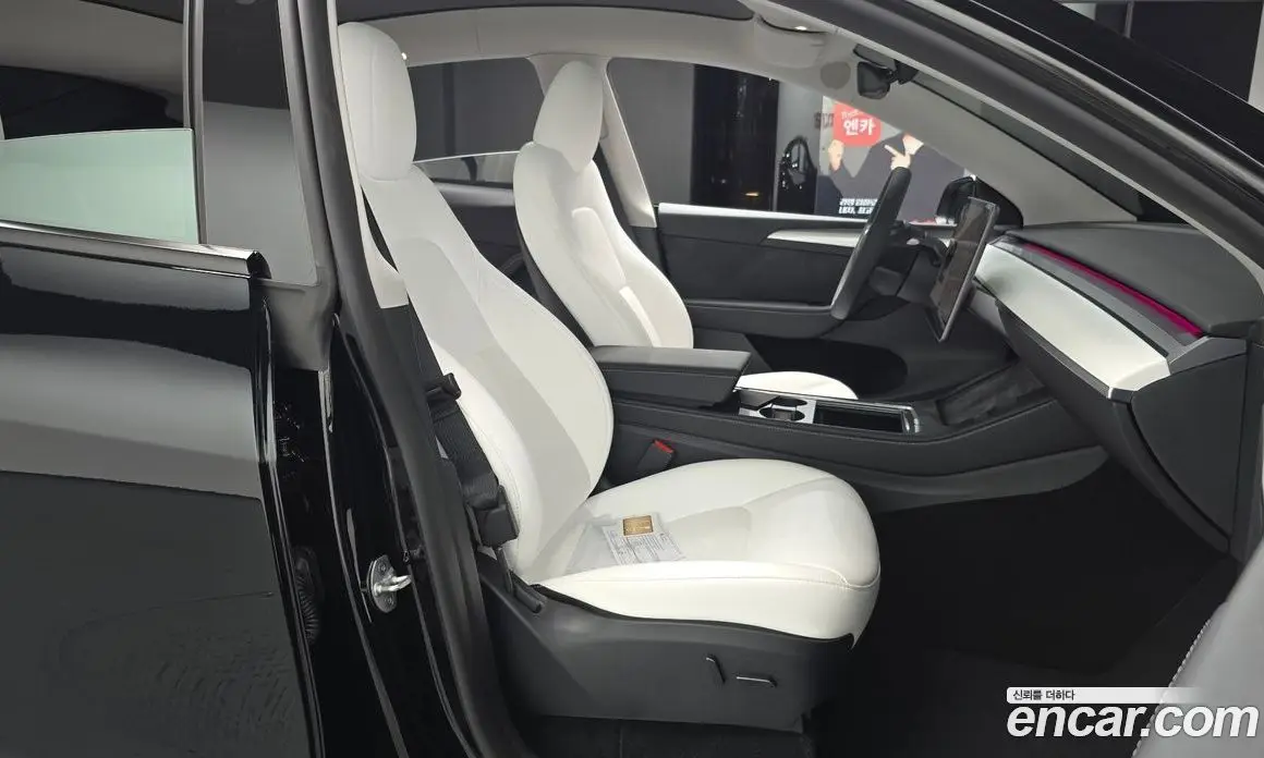 Tesla Model Y 2024 0.2 автомат (гидро), фото 16 Tesla Model Y 2024 0.2 автомат (гидро), фото 16