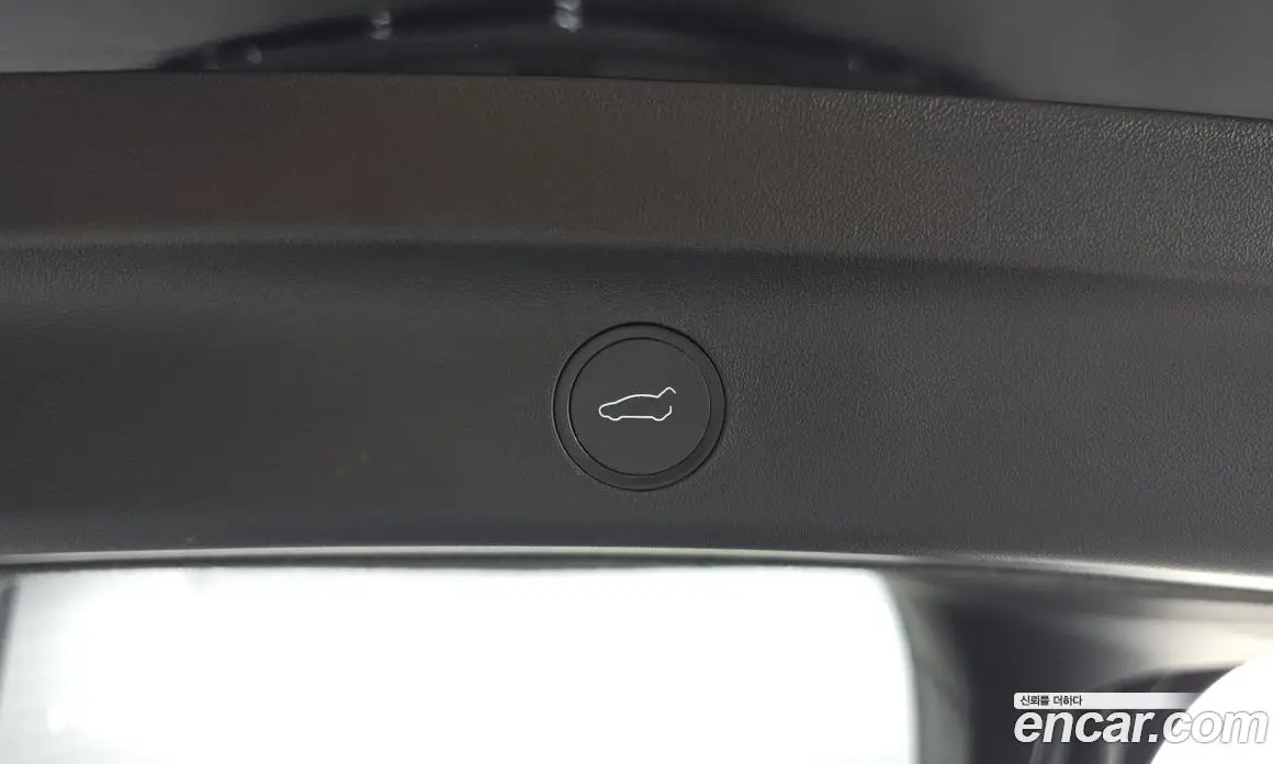 Tesla Model Y 2024 0.2 автомат (гидро), фото 23 Tesla Model Y 2024 0.2 автомат (гидро), фото 23